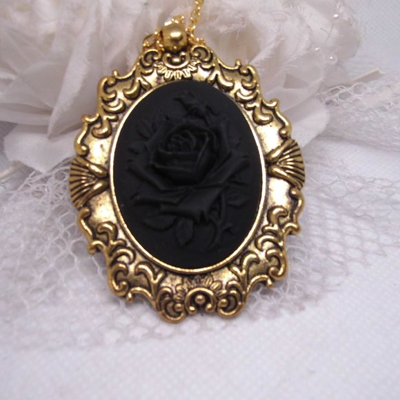 Gold Black on Black Rose Cameo Necklace Pendant - Picture 2 of 6